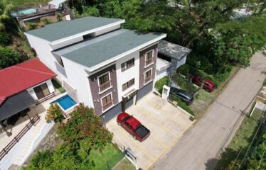 BUILDING FOR SALE in Punta Leona