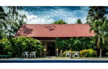 BEAUTIFUL HOTEL IN THE HEART OF JACO VILLA CREOLE