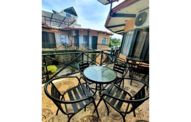 Cozy condo in Jaco. Walking distance to the beach!