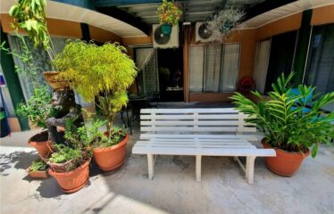 Cozy condo in Jaco. Walking distance to the beach!