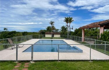 OCEAN VIEW AND MOUNTAIN VIEW LUXURY HOME WITH GUEST HOUSE