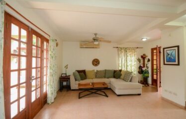 Beautiful House for Sale in Jaco