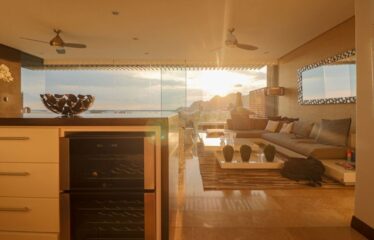 Luxurious condominium with ocean views, Playa Herradura