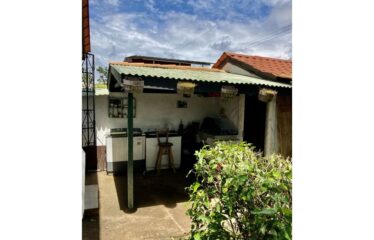 House in Parrita, Sabana de Los Angeles