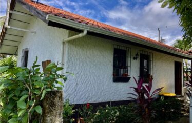 House in Parrita, Sabana de Los Angeles